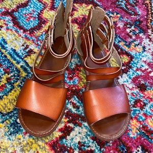 AMERICAN EAGLE SANDALS